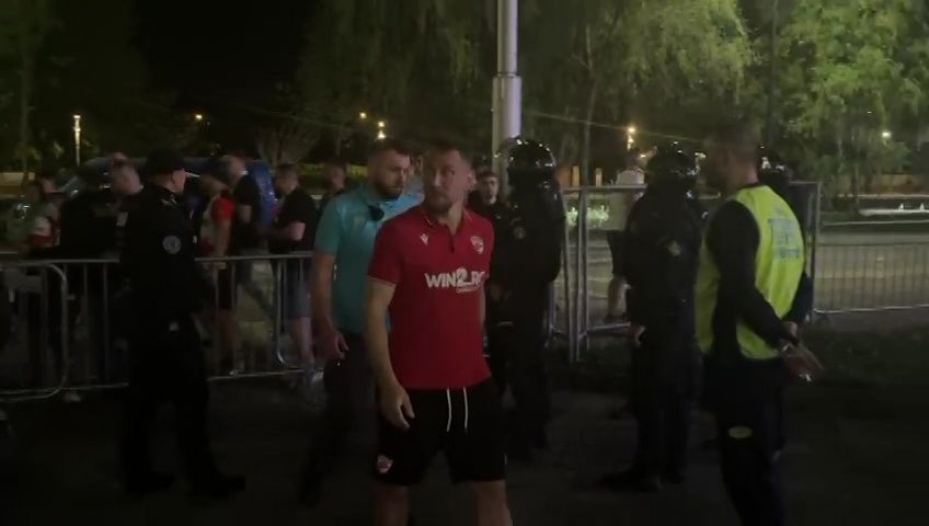 Jucătorii lui Dinamo, băgați în ședință imediat după meciul de pe Cluj Arena: "Dă-le niște capace! Cât să mai suportăm?"_6