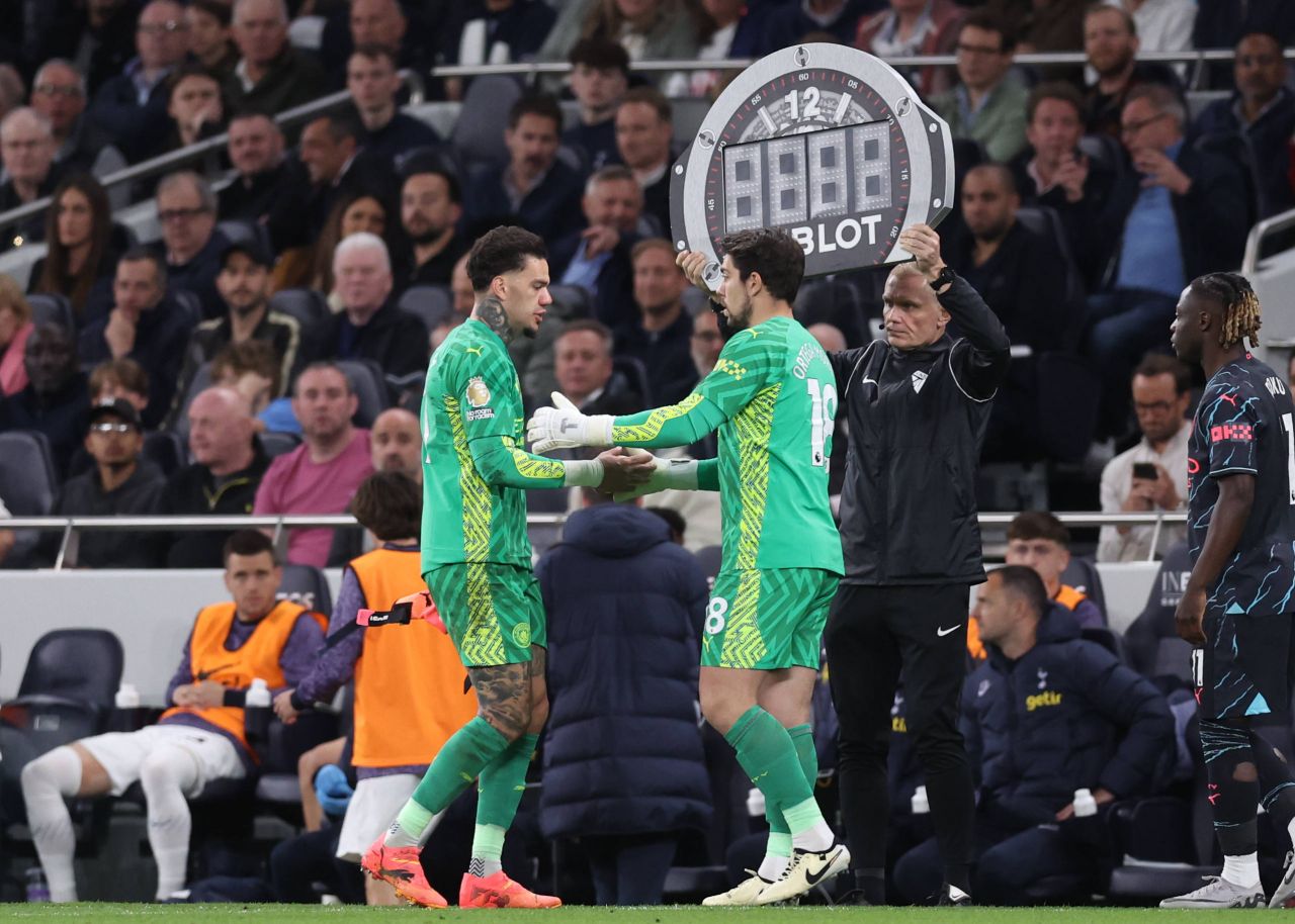 BBC a numit "Eroul neașteptat" din Manchester City - Tottenham, meci în care Radu Drăgușin a jucat titular_6