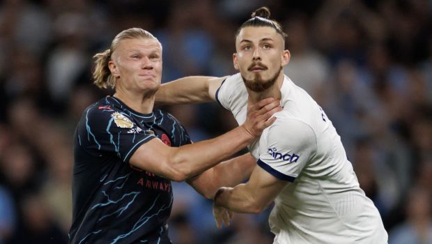 Ce urmează pentru Radu Drăgușin după ce a fost integralist contra lui Manchester City: Postecoglou are o dilemă acum