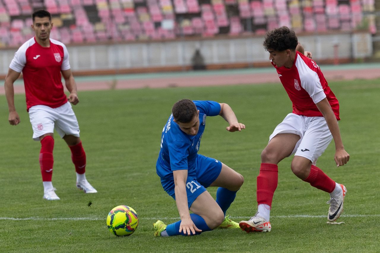 New Dinamo vrea eventul! Echipa de fotbal a lui CS Dinamo a câștigat Cupa și acum luptă pentru finala campionatului_21