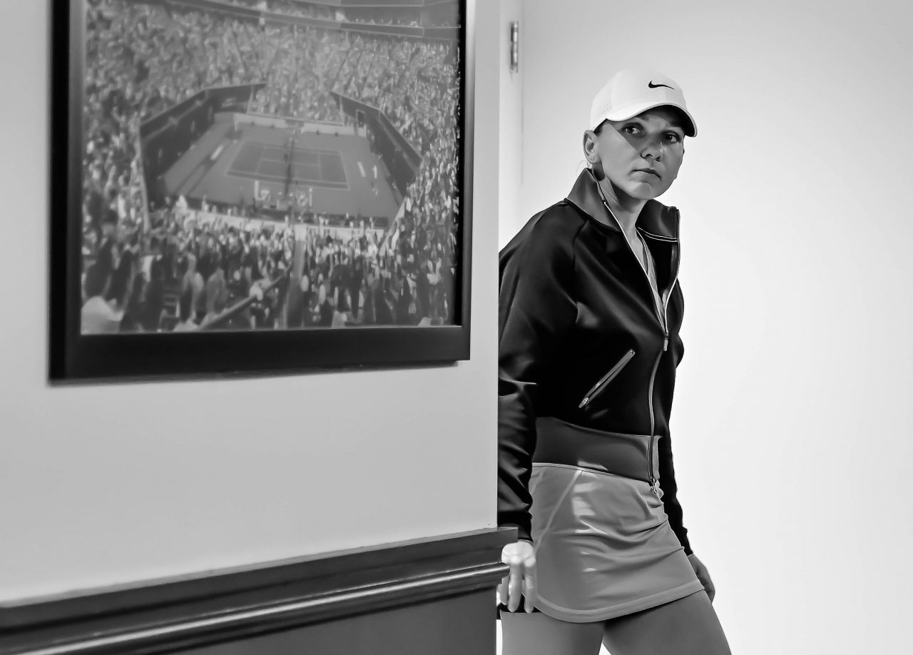 Simona Halep, în vârtejul ghinionului. "Ion Țiriac a cam exagerat, dar există un sâmbure de adevăr". Ce spune un medic specialist despre accidentarea româncei _37