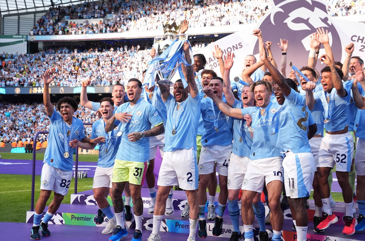 Imaginile bucuriei pe Etihad! Suporterii s-au dezlănțuit după ce Manchester City a devenit campioană _14