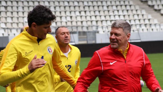 
	Pariul lui Tibor Selymes din Superliga României. &quot;Va deveni foarte bun!&quot;
