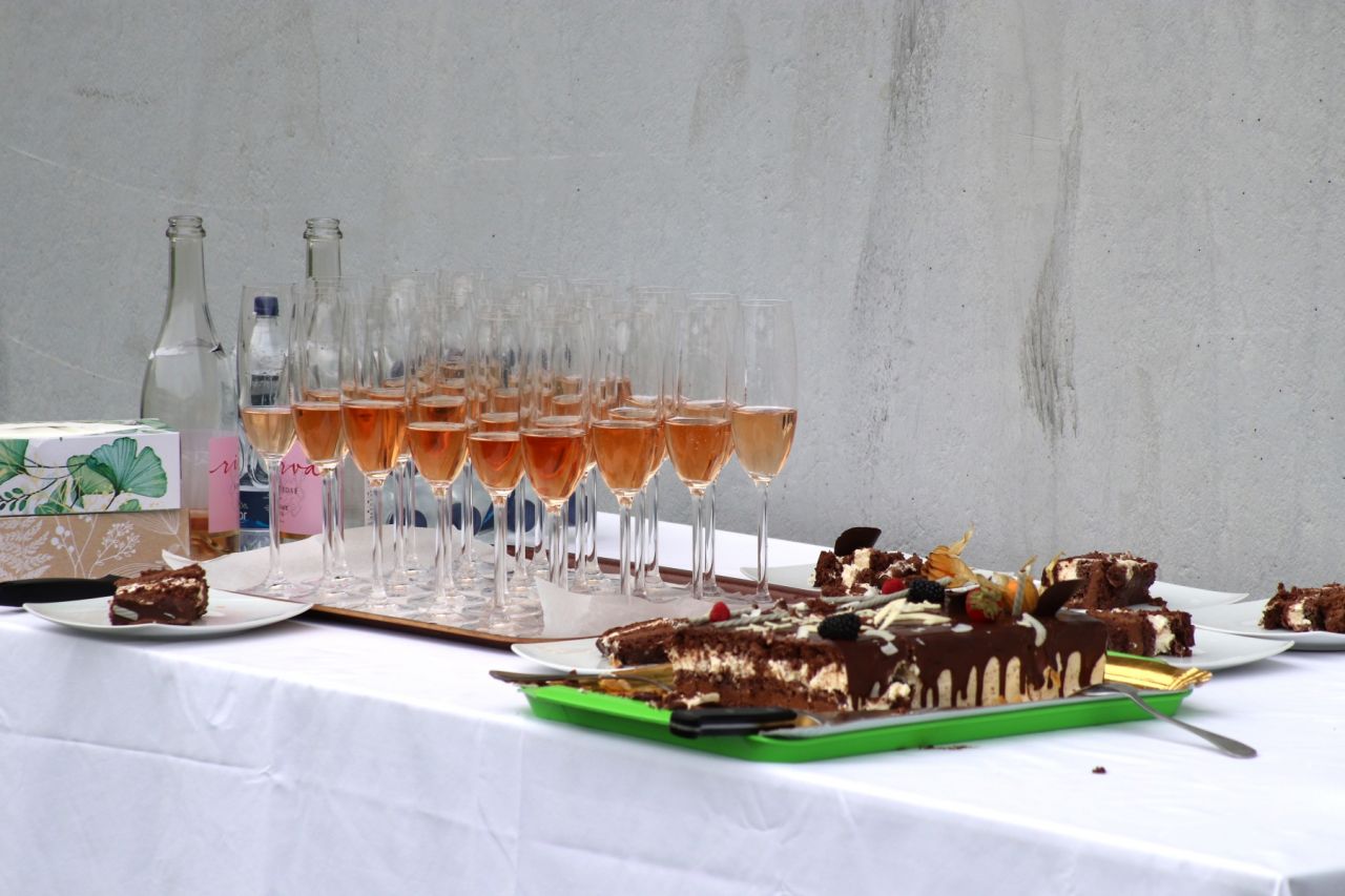 BELO 60. Belodedici, sărbătorit cu tort, șampanie și alergare de colegii din Generația de Aur_16
