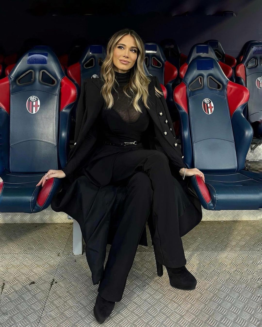"Nu ești la un show de modă". Nimeni nu s-a mai uitat la decernarea titlului în Serie A când Diletta Leotta a apărut așa pe teren _24