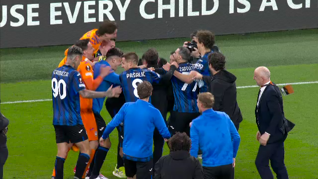 Imaginile bucuriei la Dublin, după ce Atalanta a câștigat UEL! A fost nebunie imediat după fluierul de final al lui Istvan Kovacs_15