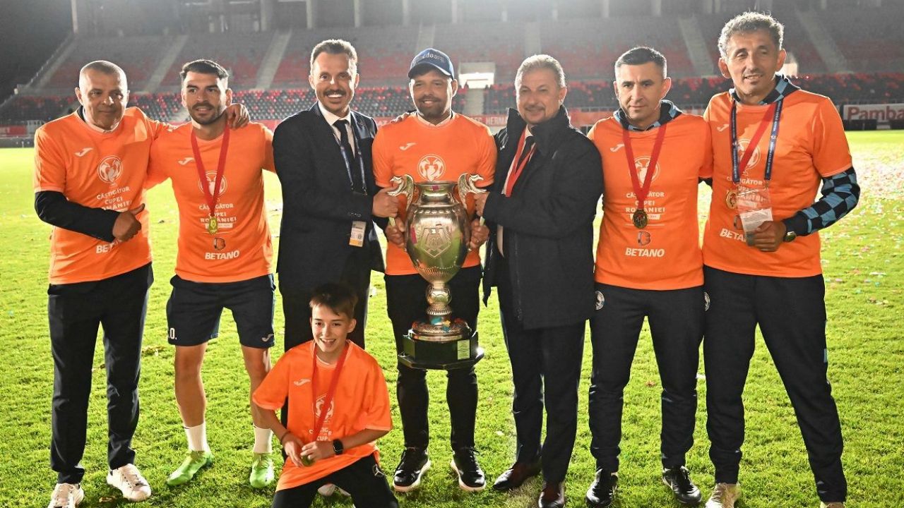 Corvinul Hunedoara Bogdan Apostu Europa League Florin Maxim
