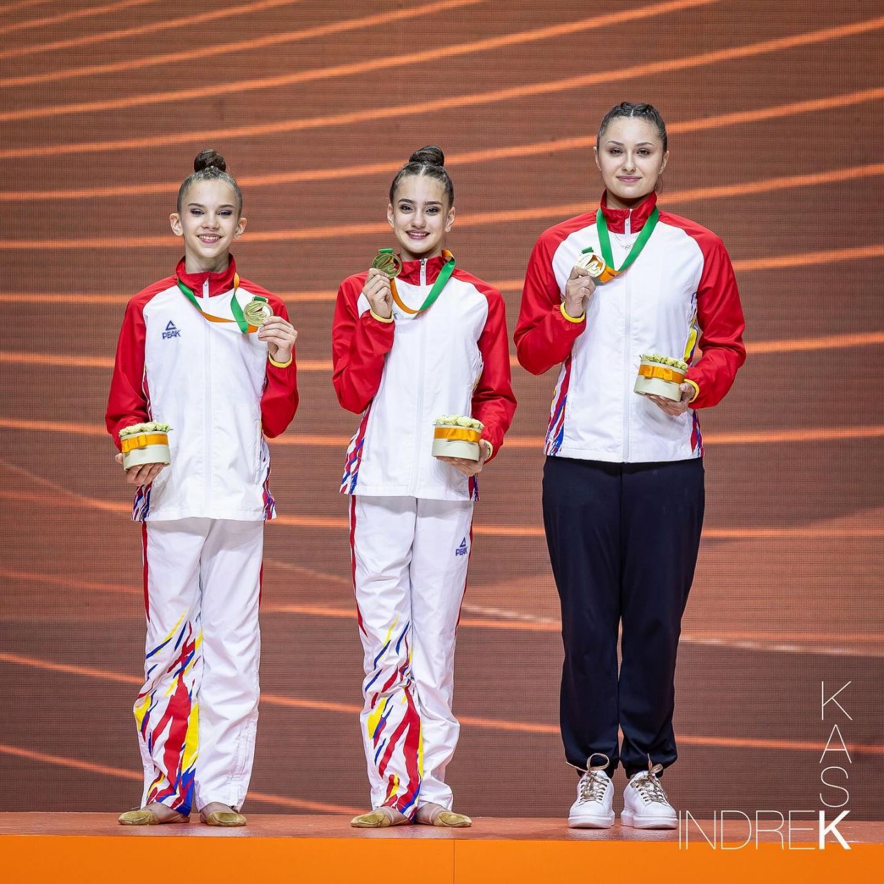România este campioană europeană la gimnastică ritmică! Minunatele Amalia Lică și Lisa Garac, fără rival_5