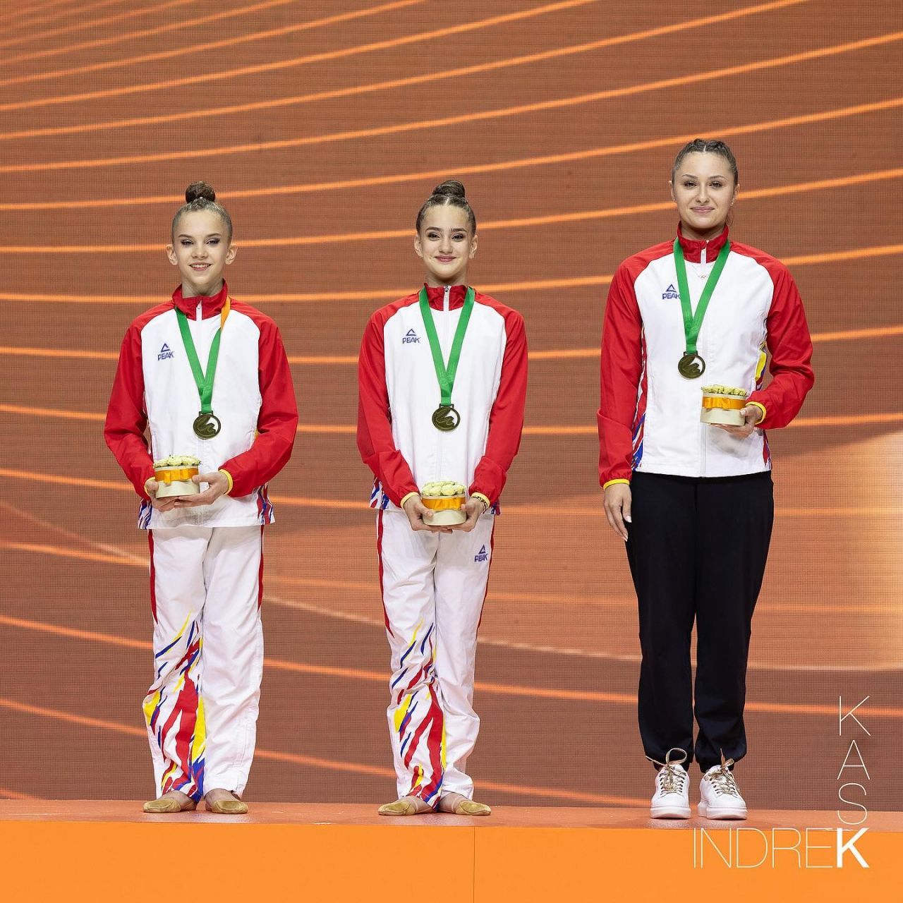 România este campioană europeană la gimnastică ritmică! Minunatele Amalia Lică și Lisa Garac, fără rival_6
