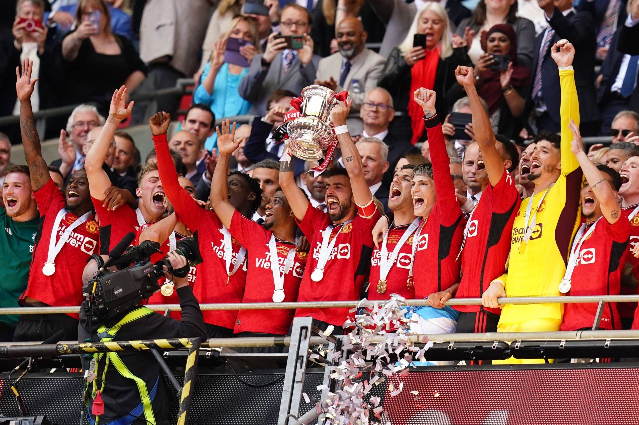 Sărbătoarea la Manchester! Cum au sărbătorit "diavolii roșii" câștigarea FA Cup_3