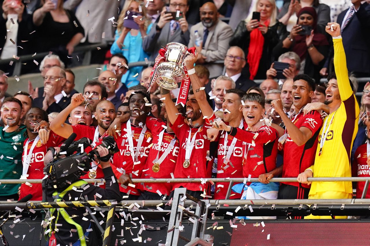 Sărbătoarea la Manchester! Cum au sărbătorit "diavolii roșii" câștigarea FA Cup_4