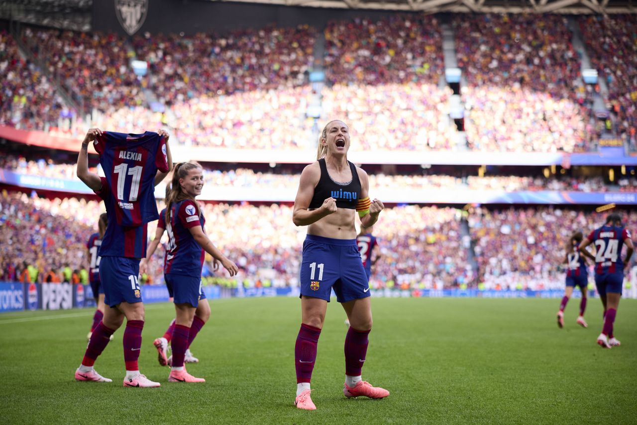 Alexia Putellas și-a dat jos tricoul după ce a marcat în finala Champions League! ”Balonul de Aur” al Barcelonei, fenomenală în prelungiri_11