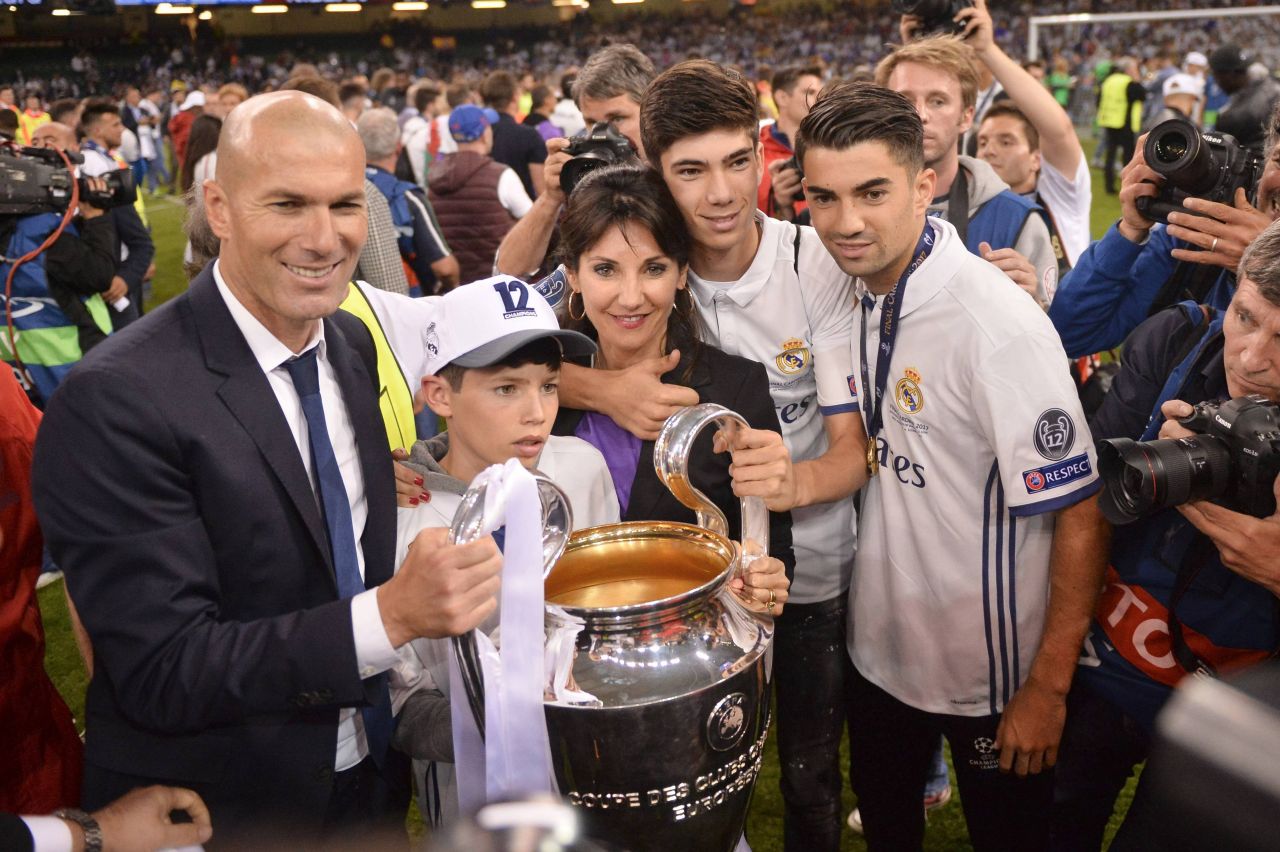 Zidane, OUT de la Real Madrid! O epopee de 23 de ani a familiei se încheie_2