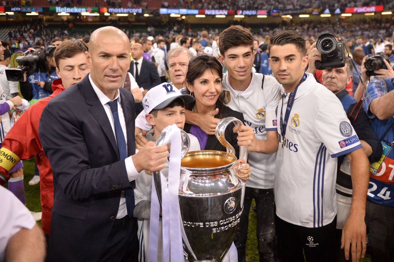 Zidane, OUT de la Real Madrid! O epopee de 23 de ani a familiei se încheie_4