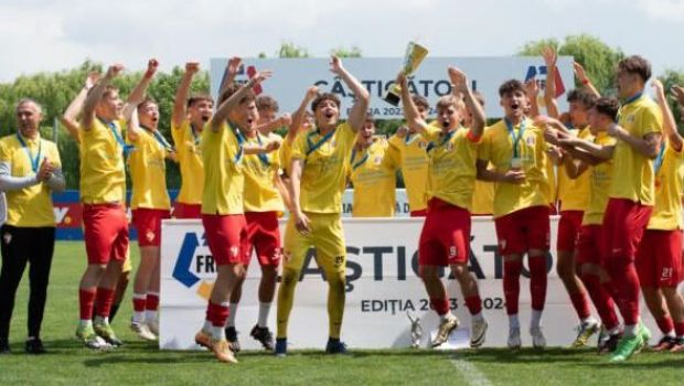 
	Renaște fotbalul în Bacău! FC Bacău a devenit campioană națională la Under 17 după 4-0 în finală
