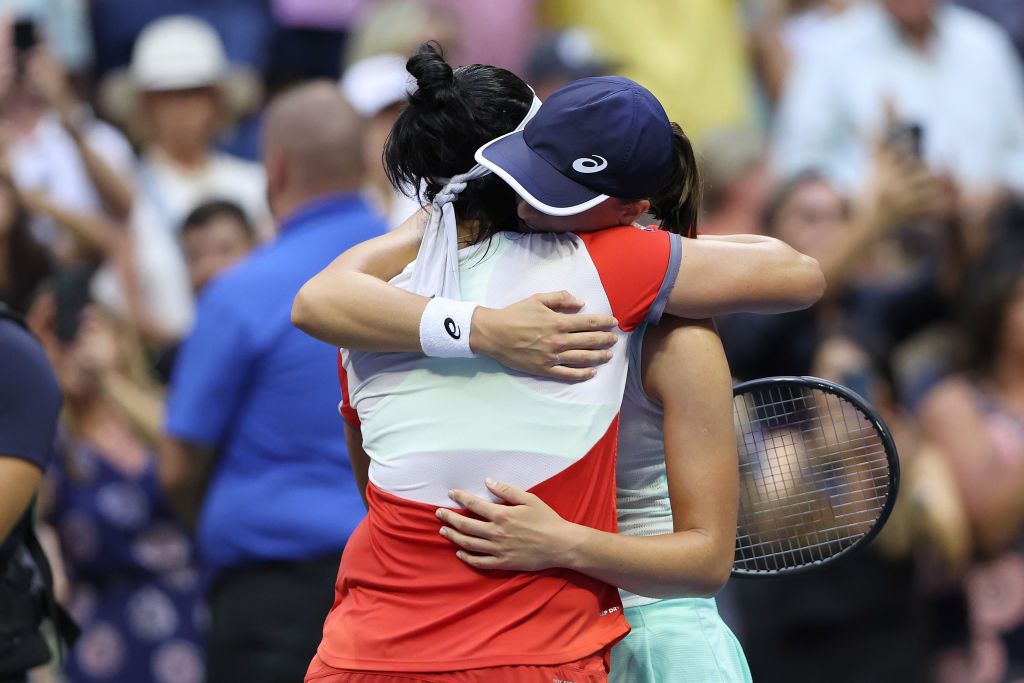 Roland Garros 2024 | I-a lăsat mască! Reacția uluitoare avută de Osaka, după ce a ratat minge de meci în fața Igăi Swiatek_71