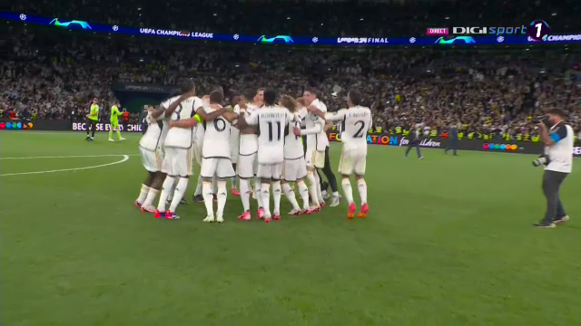 „Explozie” pe teren! Cum au sărbătorit jucătorii de la Real Madrid după triumful din Champions League_43
