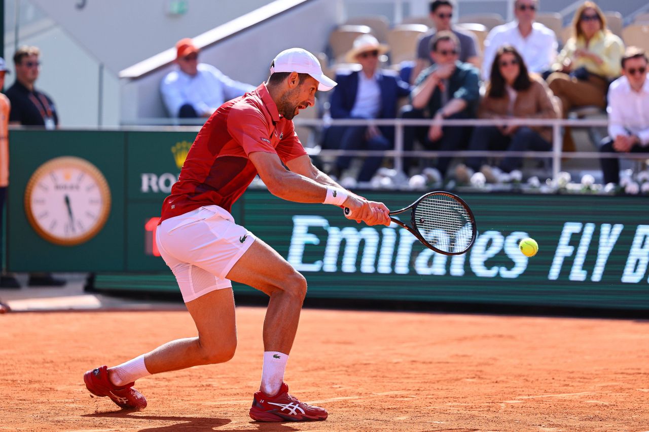 Are nouă vieți! Djokovic revine incredibil și „driblează” o eliminare-surpriză în optimile Roland Garros 2024_6