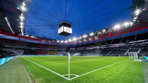 
	Decizia luată de UEFA în cazul gazonului execrabil de pe stadionul din Frankfurt. România va juca acolo
