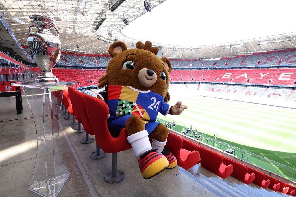 Turul stadioanelor de la EURO 2024 | Arena emblematică din Munchen găzduiește șase meciuri la turneul final_4