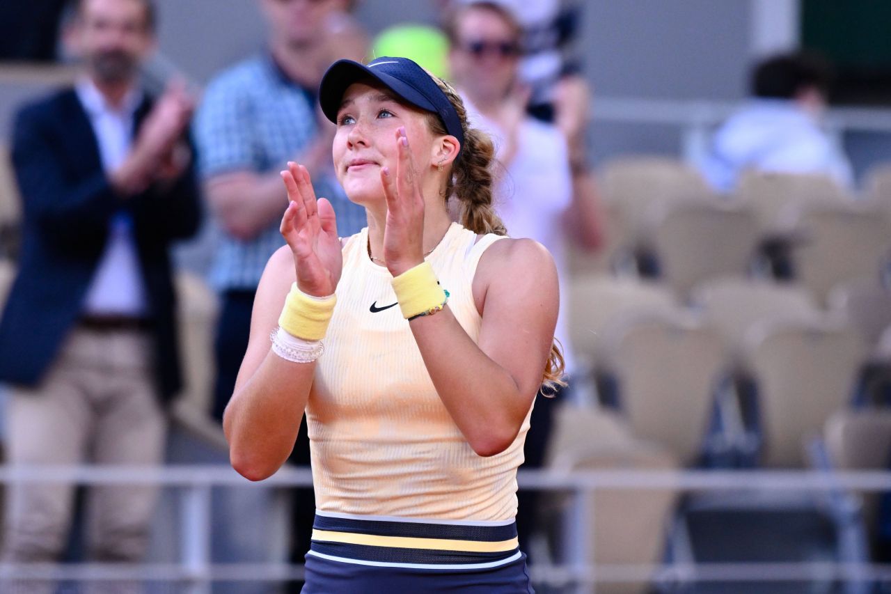 La 17 ani, în semifinale la Roland Garros! Mirra Andreeva, victorie-șoc împotriva Sabalenkăi. Premieră în ultimii 27 de ani_22