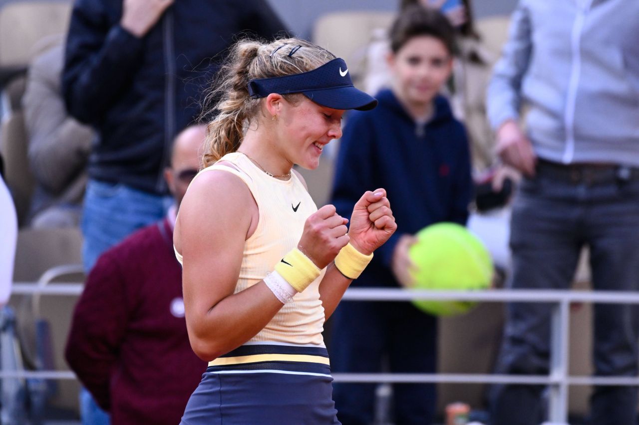 La 17 ani, în semifinale la Roland Garros! Mirra Andreeva, victorie-șoc împotriva Sabalenkăi. Premieră în ultimii 27 de ani_23