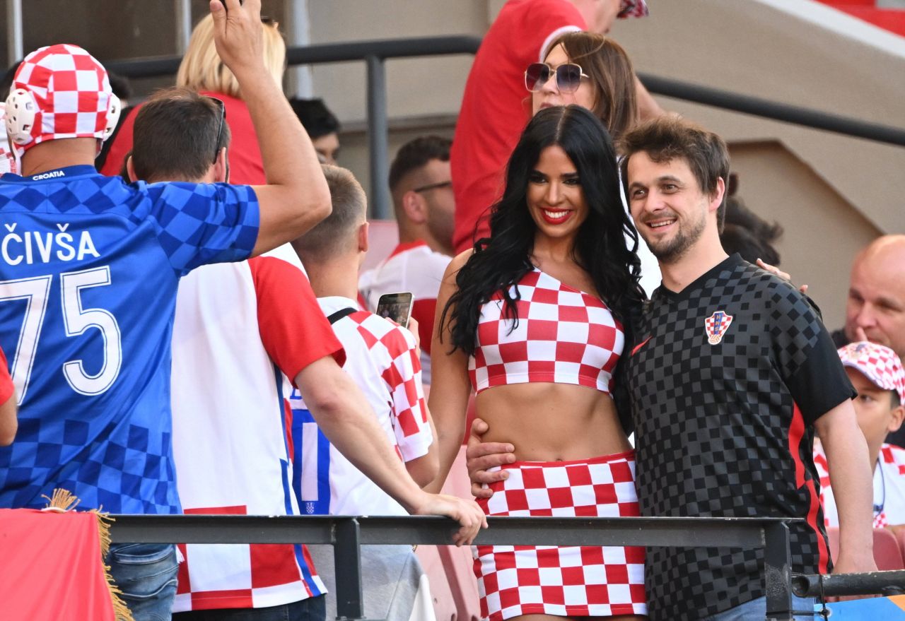 Dezvăluire neașteptată a Ivanei Knoll, înainte de EURO 2024. Fosta Miss Croația și-a dezvăluit vârsta reală_200