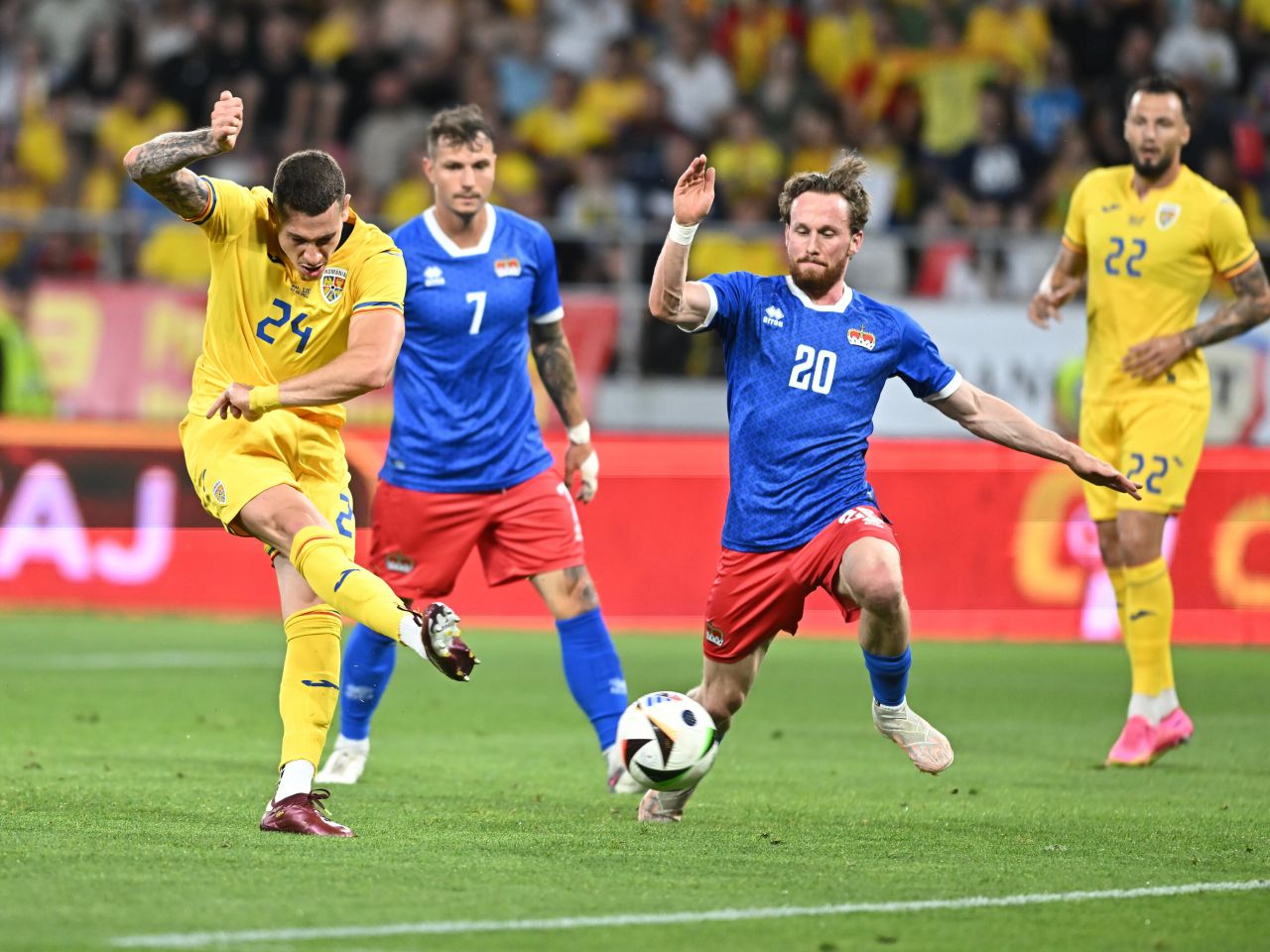 România - Liechtenstein 0-0. Multe ocazii, niciun gol! Tricolorii merg la EURO fără victorie în meciurile amicale_9