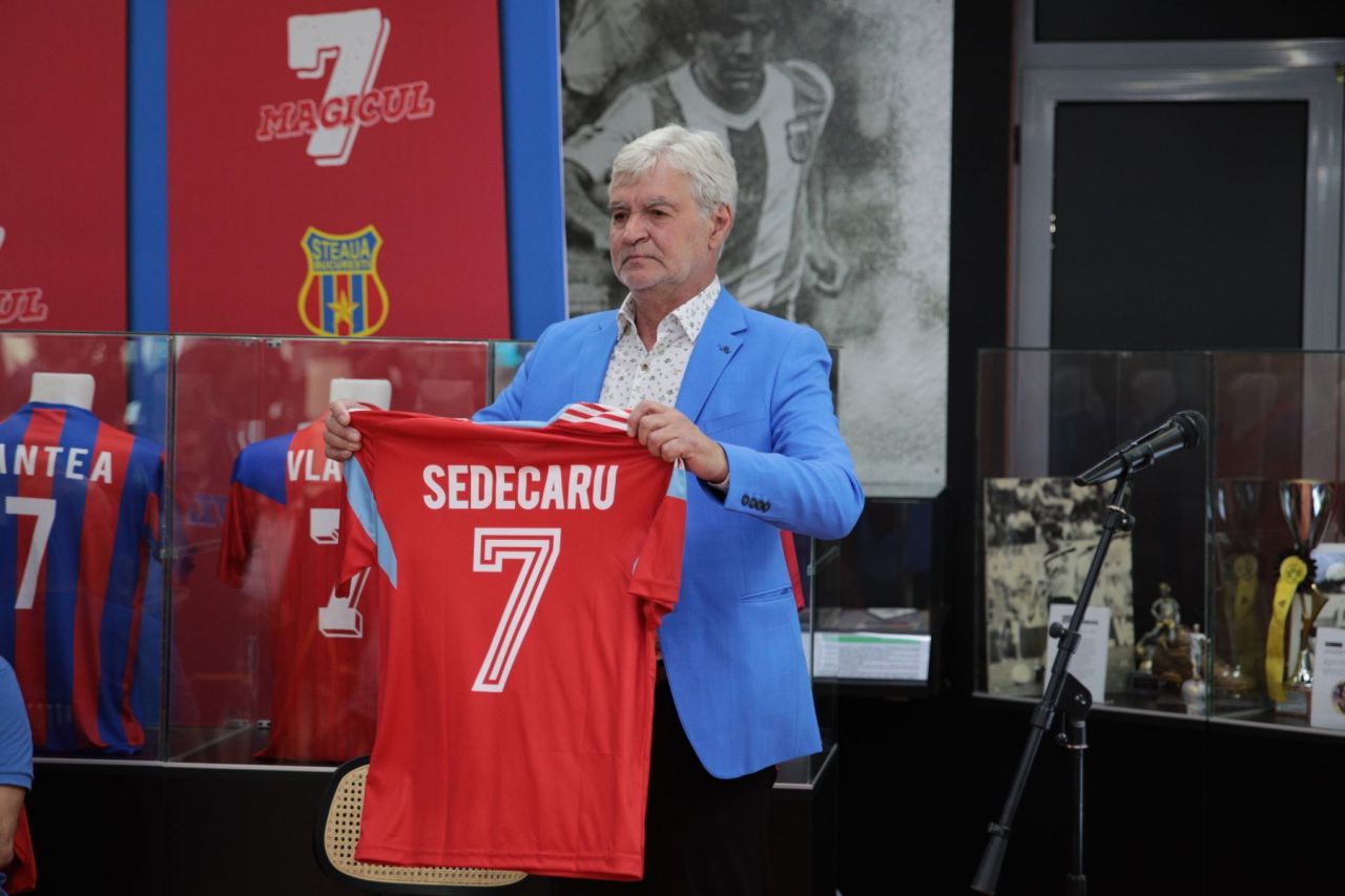 Trebuia să fie noul Dan Petrescu, dar un accident grav de mașină i-a afectat cariera: "A fost o onoare să joc pentru Steaua"_6