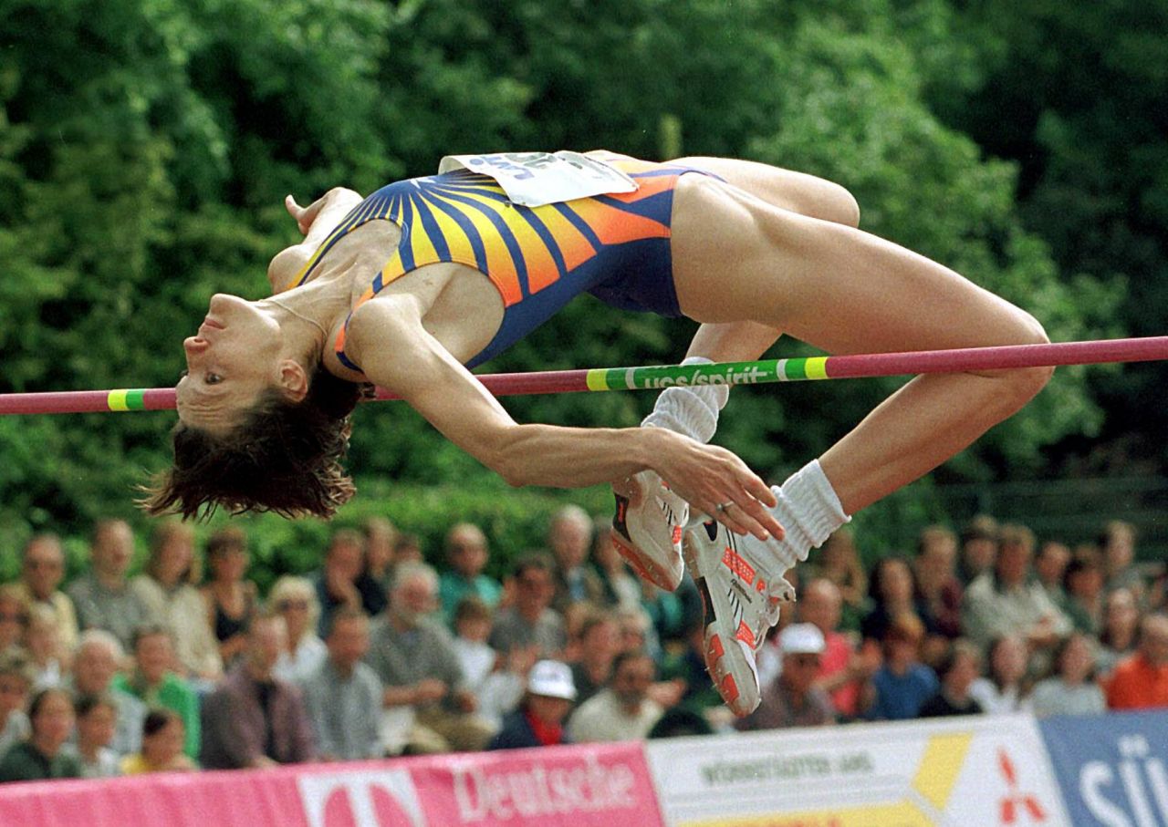 Alina Astafei, legendara atletă care a plecat din România în semn de protest, a împlinit 55 de ani! A fost vicecampioană olimpică și campioană mondială și europeană_19