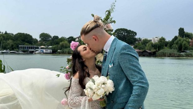 
	Larisa Iordache s-a căsătorit! Imagini spectaculoase de la cununia civilă a sportivei
