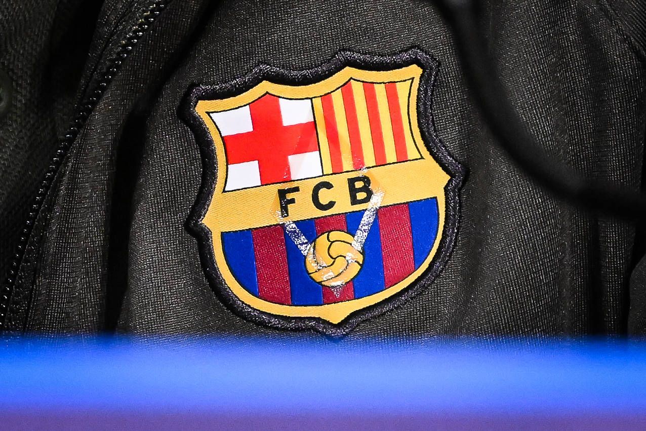 Un nou caz "Luis Figo": Fostul atacant de la Real Madrid, la ușa Barcelonei!_7