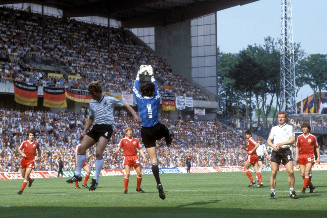 ATUNCI și ACUM | Silviu Lung, portarul României la EURO 1984, știe exact ce vor face tricolorii la EURO 2024_4