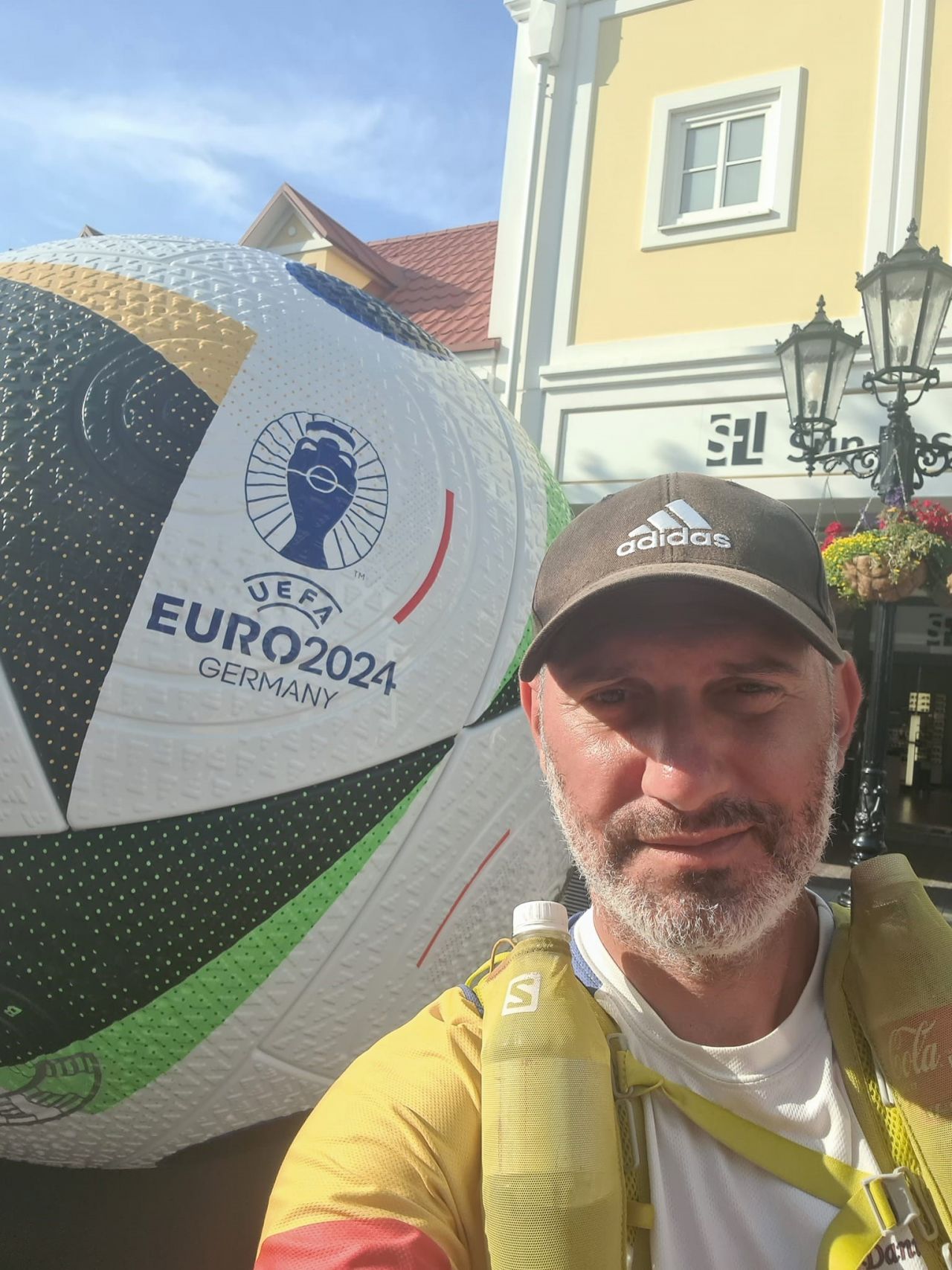 Călătorie către Euro 2024 | Fanul dinamovist care aleargă până în Germania a ajuns aproape de Munchen_29