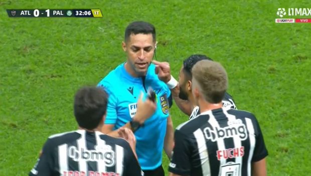 
	Ce ți-am băgat, ce ți-am făcut? Hulk, eliminare halucinantă și de neînțeles în Atletico Mineiro - Palmeiras 0-4
