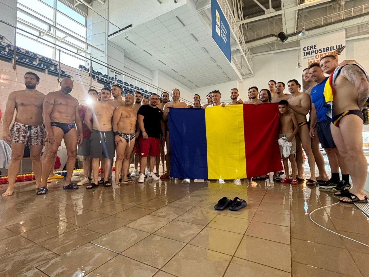 Chef Florin Dumitrescu le-a făcut o surpriză băieților din naționala de polo, calificată la JO 2024. Reportaj la Izvorani _3