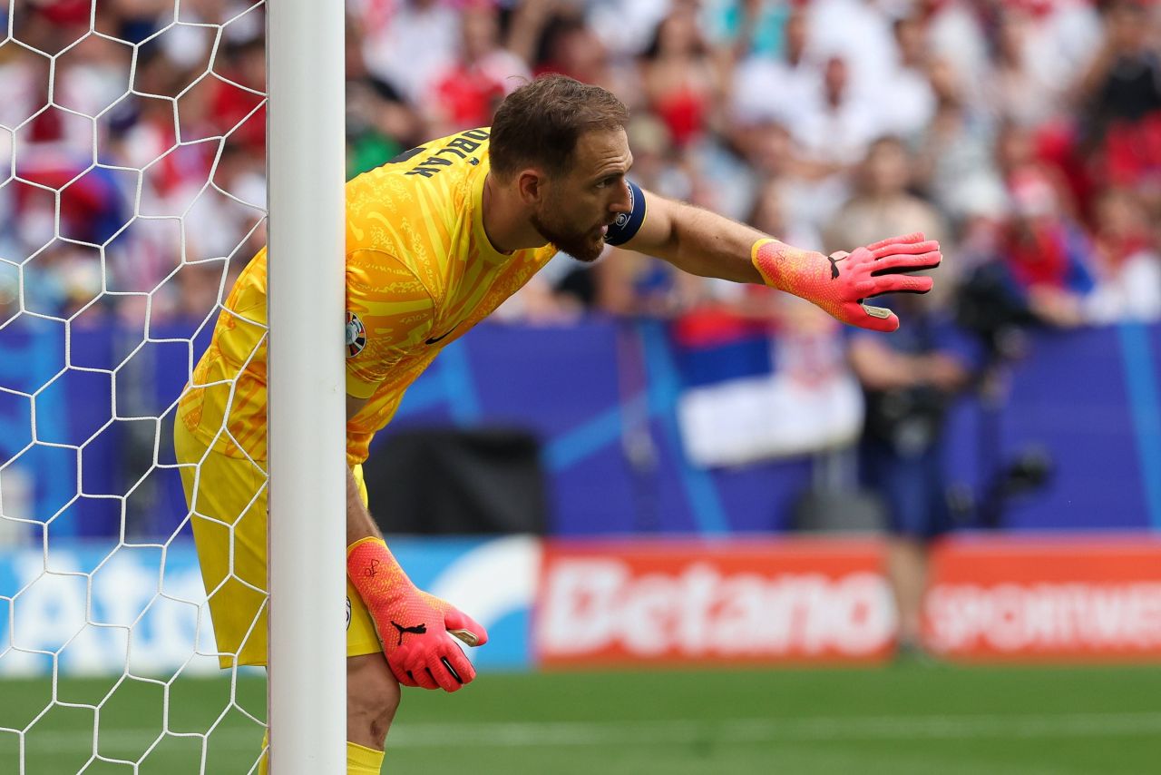 Number One! Jan Oblak i-a enervat la culme pe sârbi și a arătat de ce e unul dintre cei mai buni portari ai lumii_3