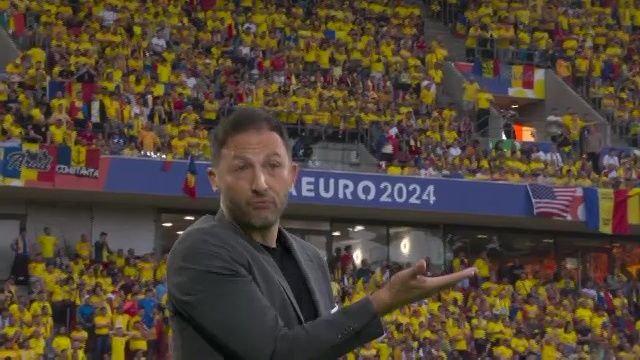 Domenico Tedesco, furios după golul Belgiei contra României. Semnele făcute de selecționer în fața camerelor_13