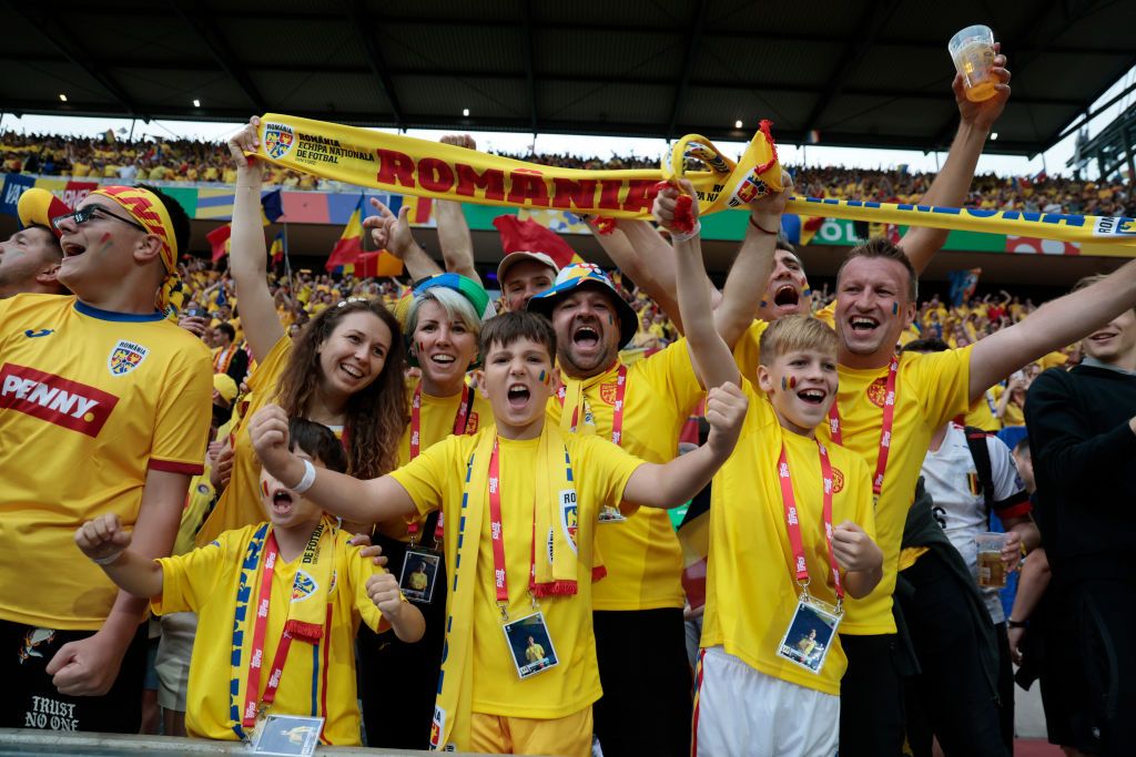 Soția lui Kevin De Bruyne, spectacol în tribune la meciul cu România! Imagini de senzație cu frumoasa belgiancă_2