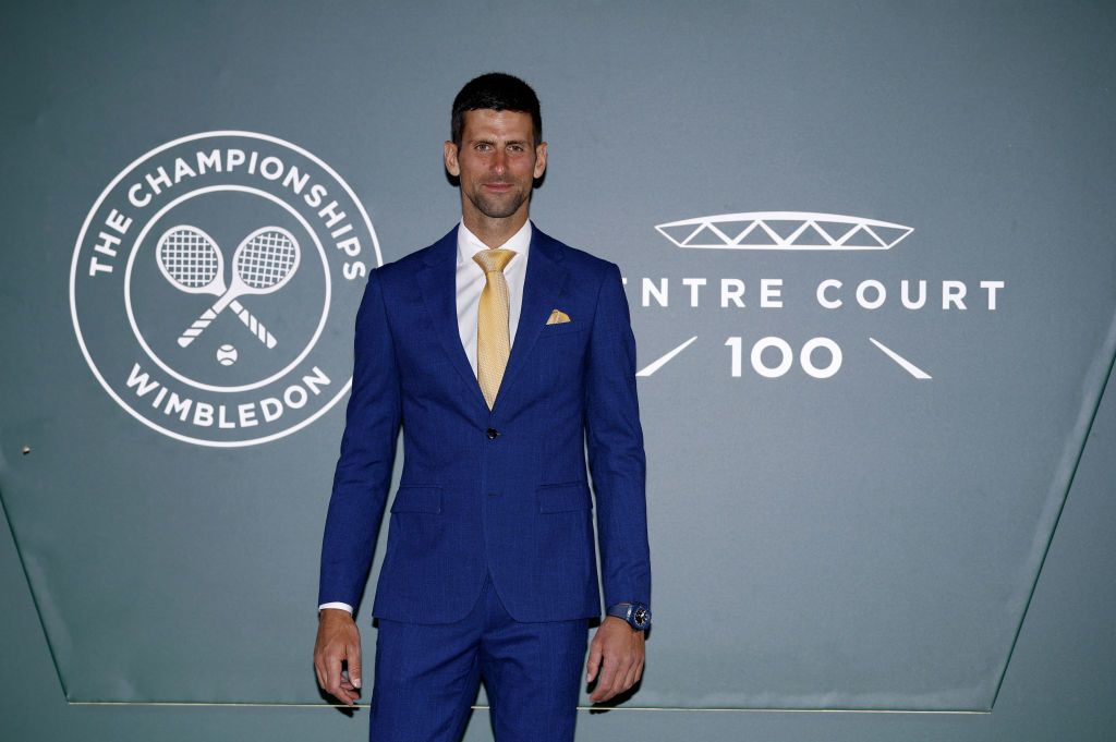 Djokovic merge la Wimbledon, dar nu știe dacă va putea juca. Sârbul s-a operat recent la genunchi_2
