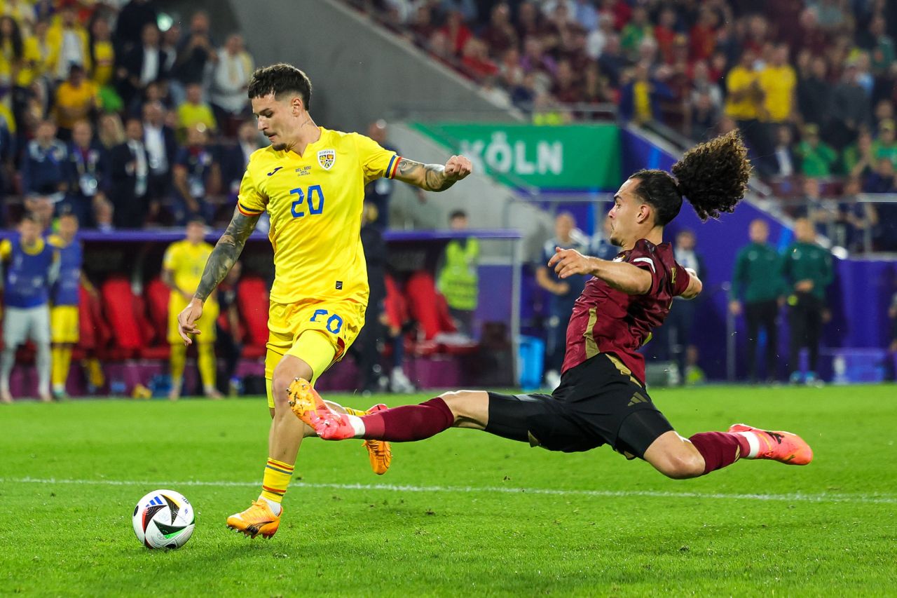 The Assist Man! Tricolorul Dennis Man este lider în topul paselor de gol de la EURO 2024_2