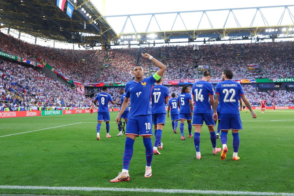 Kylian Mbappe, primul gol din carieră la EURO! Ce a făcut cu masca imediat după penalty-ul transformat contra Poloniei_5
