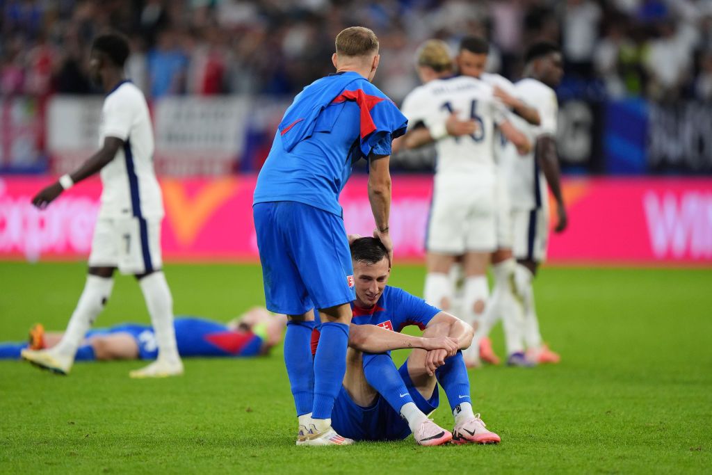 Scene uluitoare la EURO 2024! Starul Angliei a sărit să îl bată pe selecționerul Slovaciei: ”Nemernic chelios!”_2