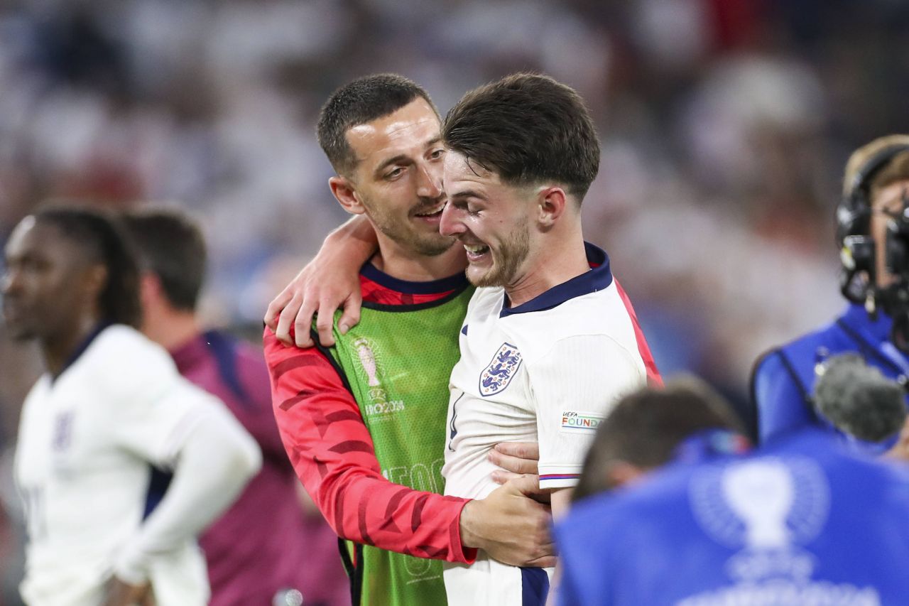 Scene uluitoare la EURO 2024! Starul Angliei a sărit să îl bată pe selecționerul Slovaciei: ”Nemernic chelios!”_18
