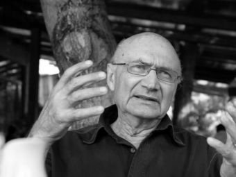 
	A murit Jackie Ionescu, antrenorul care a scris istorie la Poli Timișoara!
