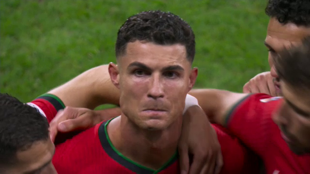 Lacrimile lui Ronaldo: starul portughez a început să plângă după ce a ratat un penalty în meciul cu Slovenia_7