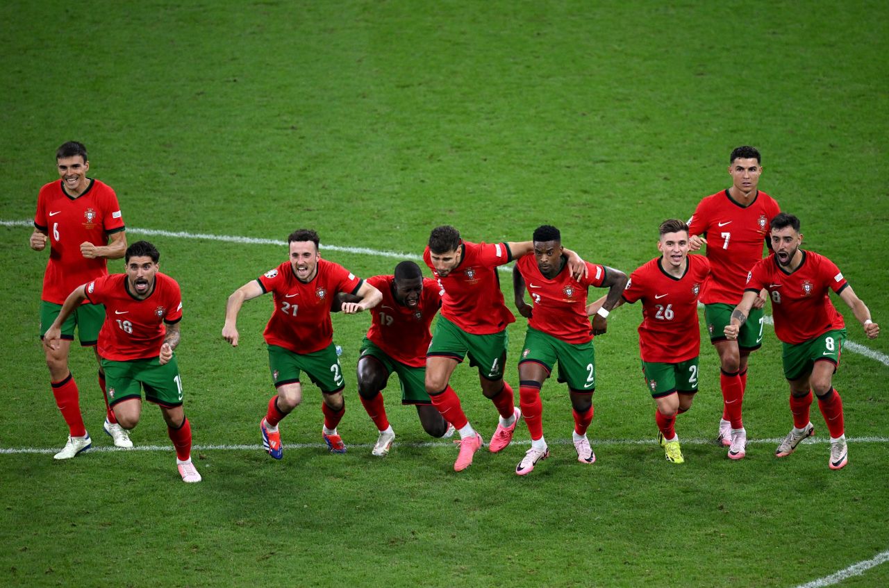 Portugalia și Franța s-au calificat în sferturi, la EURO 2024! În această seară, România își joacă soarta în optimi!_4