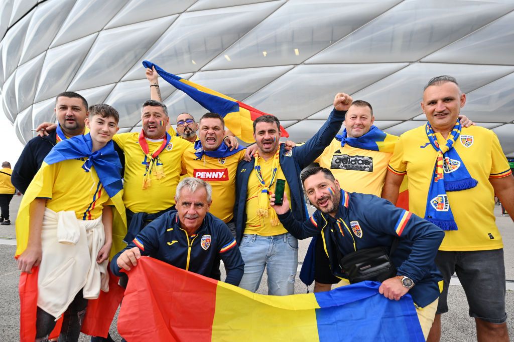 Atmosferă electrizantă pe stadionul din Munchen! Suporterii tricolori au făcut spectacol la meciul cu Olanda_11