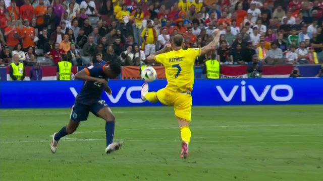 Momentul care a scandalizat România în meciul cu Olanda: "Greșeală crasă!" Alibec nu s-a abținut_11