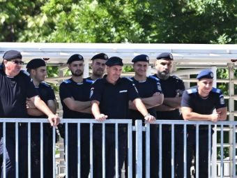 
	Supercupa României | Droguri și materiale pirotehnice găsite de jandarmi la controlul unui autocar al suporterilor
